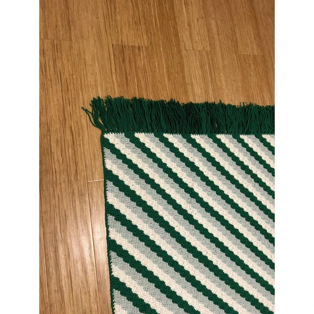Vtg Crocheted Green White Afghan Throw‎ fringe 72x45 Retro Cottagecore Boho folk